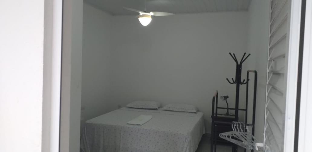 Апартаменты Pousada Casa Verde - Quartos Individuais - Smart Tv 32 - E Banheiro Privativo Итажаи Экстерьер фото