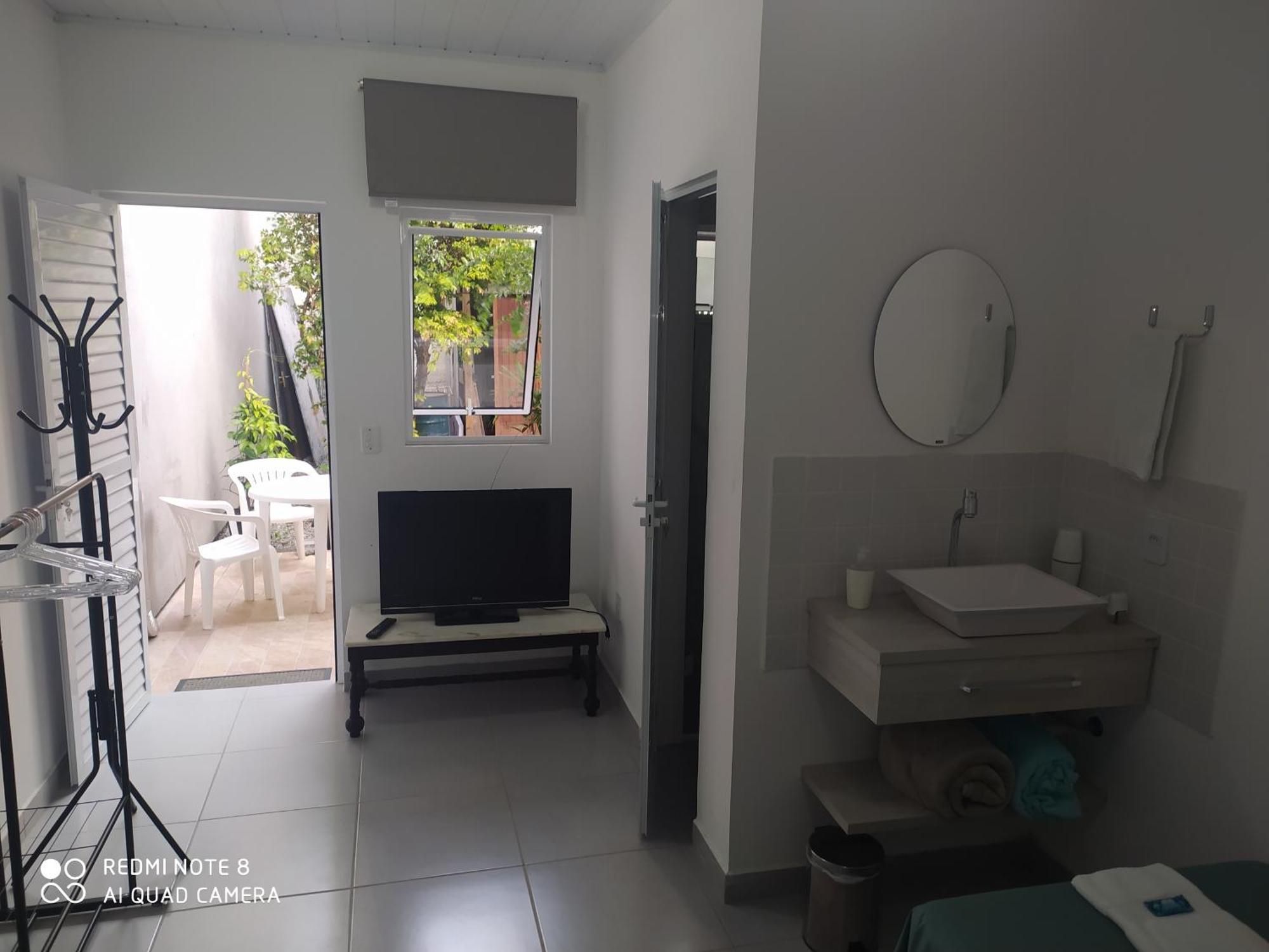 Апартаменты Pousada Casa Verde - Quartos Individuais - Smart Tv 32 - E Banheiro Privativo Итажаи Номер фото