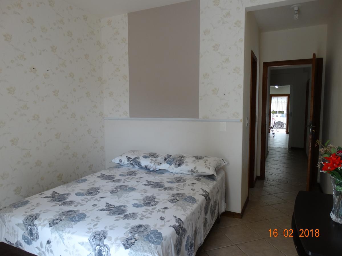Апартаменты Pousada Casa Verde - Quartos Individuais - Smart Tv 32 - E Banheiro Privativo Итажаи Экстерьер фото