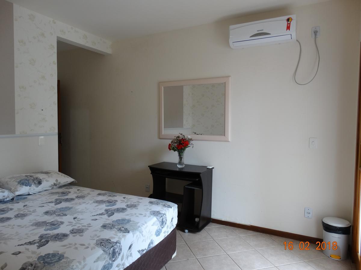 Апартаменты Pousada Casa Verde - Quartos Individuais - Smart Tv 32 - E Banheiro Privativo Итажаи Экстерьер фото