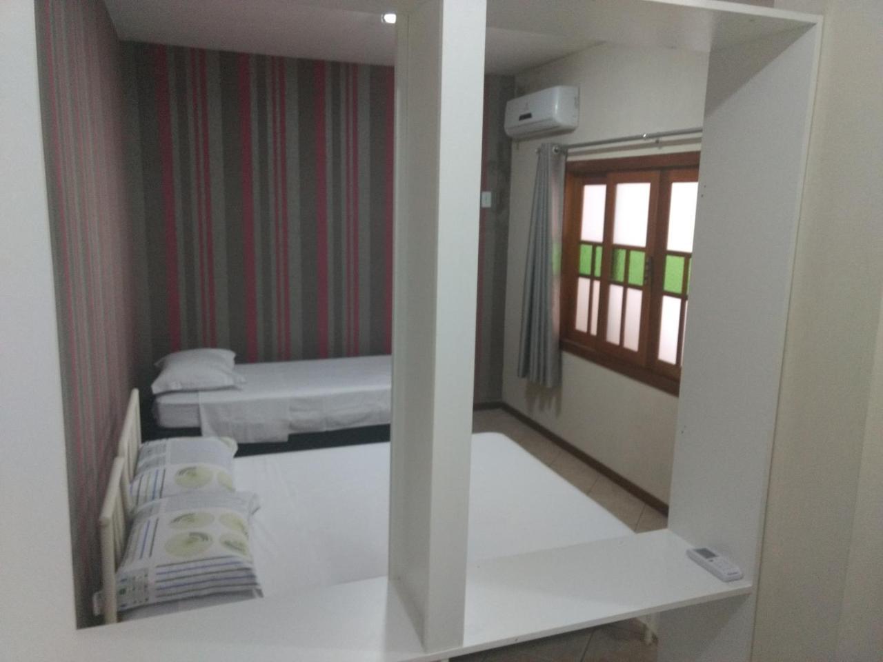 Апартаменты Pousada Casa Verde - Quartos Individuais - Smart Tv 32 - E Banheiro Privativo Итажаи Экстерьер фото
